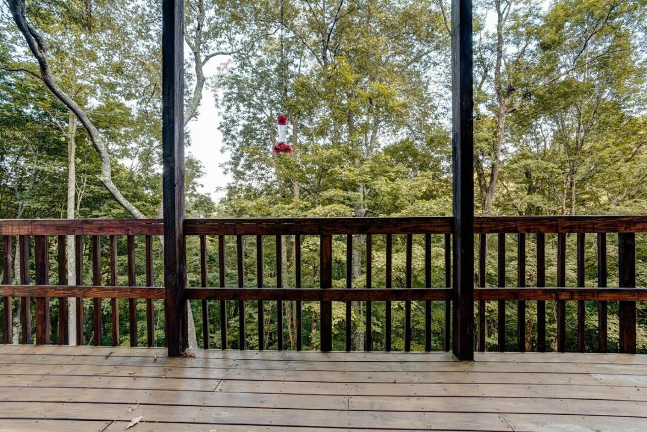Swiss Wolf Ridge Retreat 빌라 외부 사진