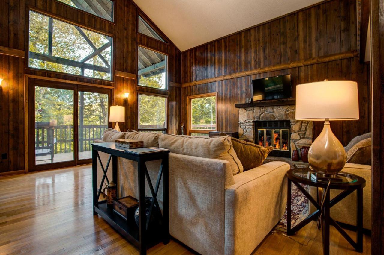 Swiss Wolf Ridge Retreat 빌라 외부 사진
