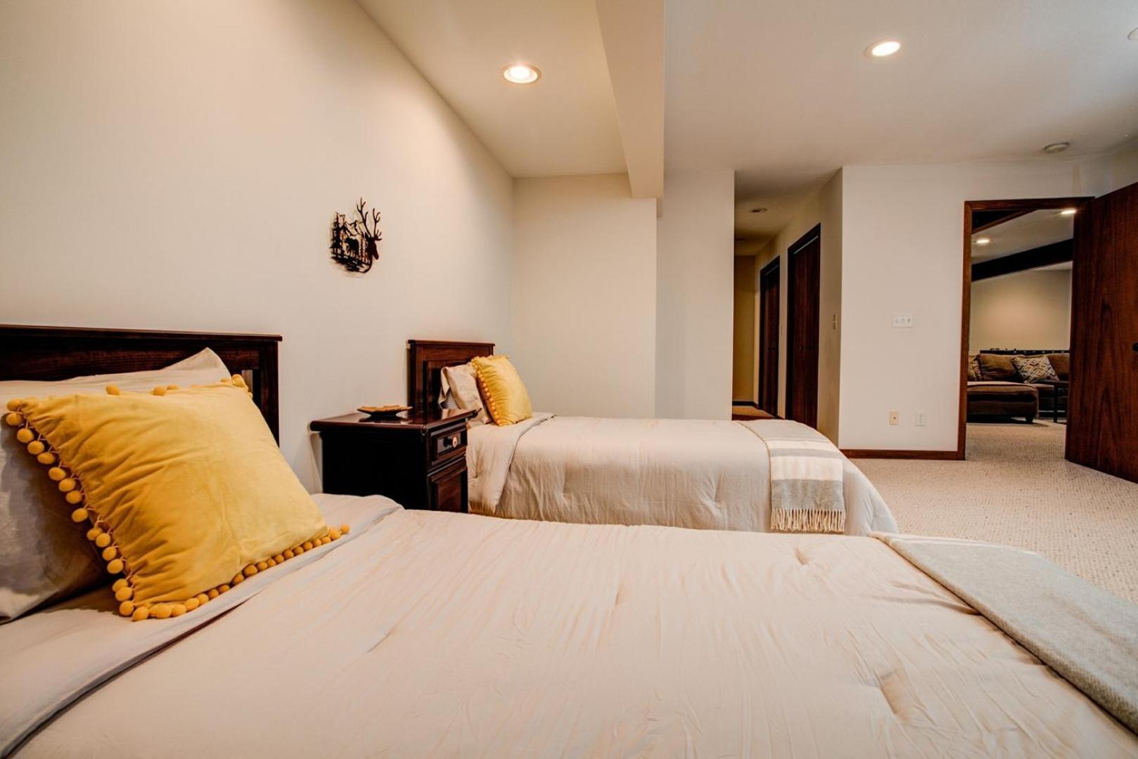 Swiss Wolf Ridge Retreat 빌라 외부 사진