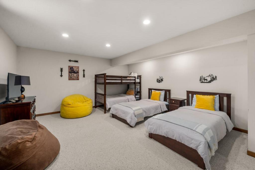 Swiss Wolf Ridge Retreat 빌라 외부 사진