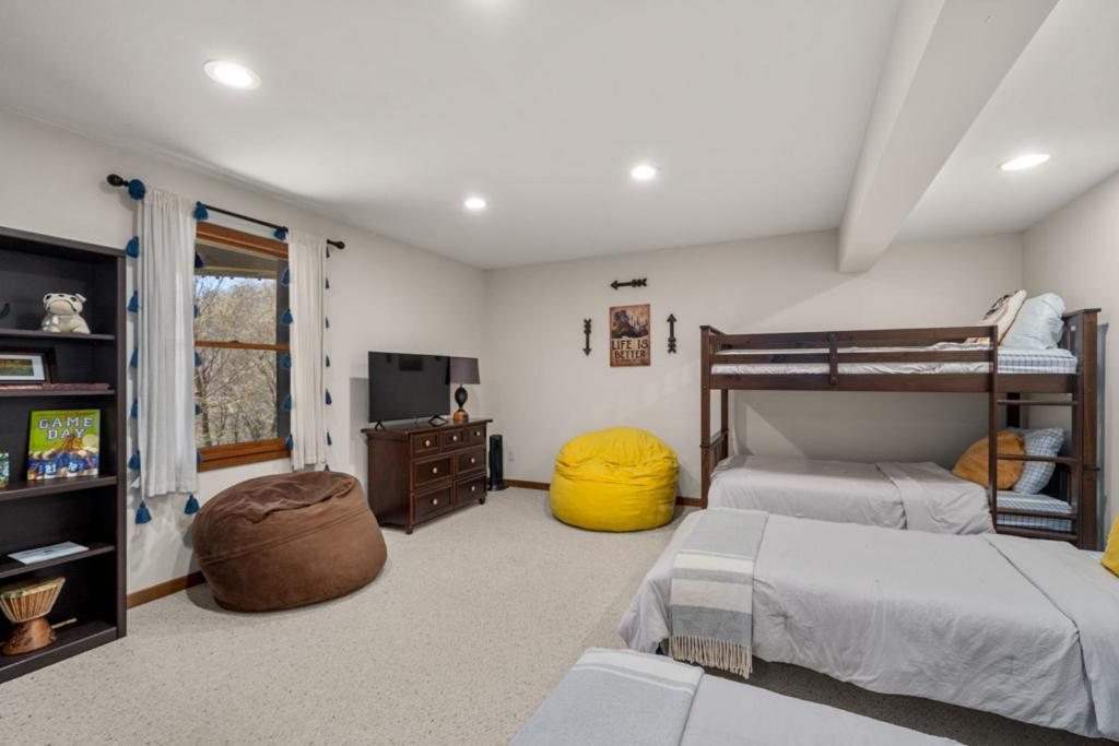 Swiss Wolf Ridge Retreat 빌라 외부 사진