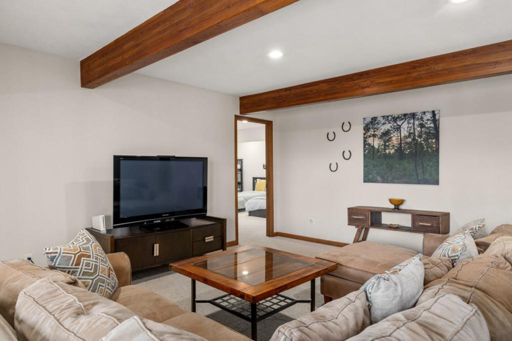 Swiss Wolf Ridge Retreat 빌라 외부 사진