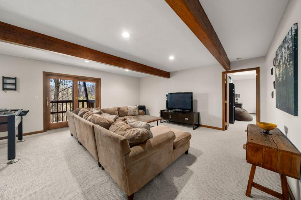 Swiss Wolf Ridge Retreat 빌라 외부 사진