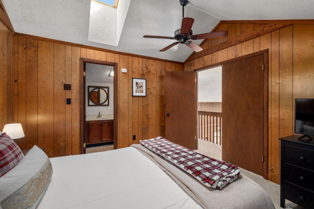 Swiss Wolf Ridge Retreat 빌라 외부 사진