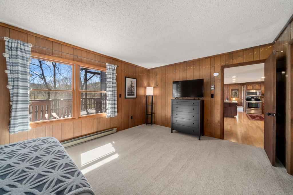 Swiss Wolf Ridge Retreat 빌라 외부 사진