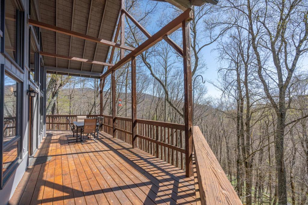 Swiss Wolf Ridge Retreat 빌라 외부 사진