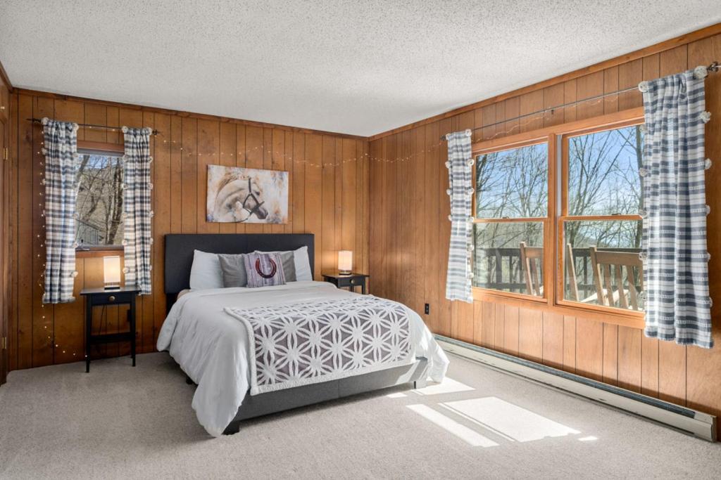 Swiss Wolf Ridge Retreat 빌라 외부 사진